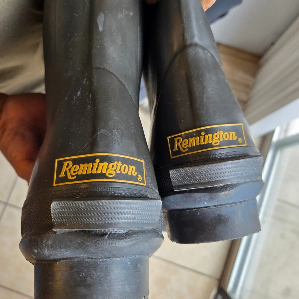 Remington Fishing Waders Mens Size 10 Black Neoprene Thinsulate Insulated Boots